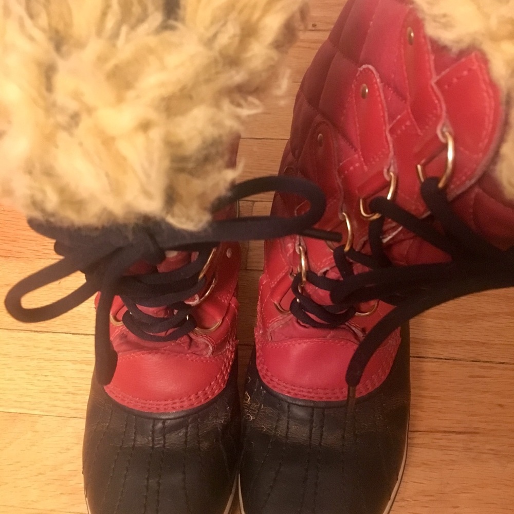 Cute red Sorel winter boots!